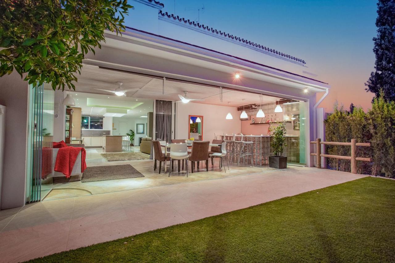 Casa Eucalyptus Family Home Estepona Ngoại thất bức ảnh